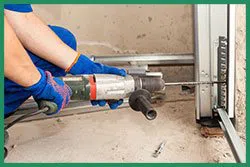 Quality Garage Door Service Atlanta, GA 404-666-4708 - installation-sid-gr-22m